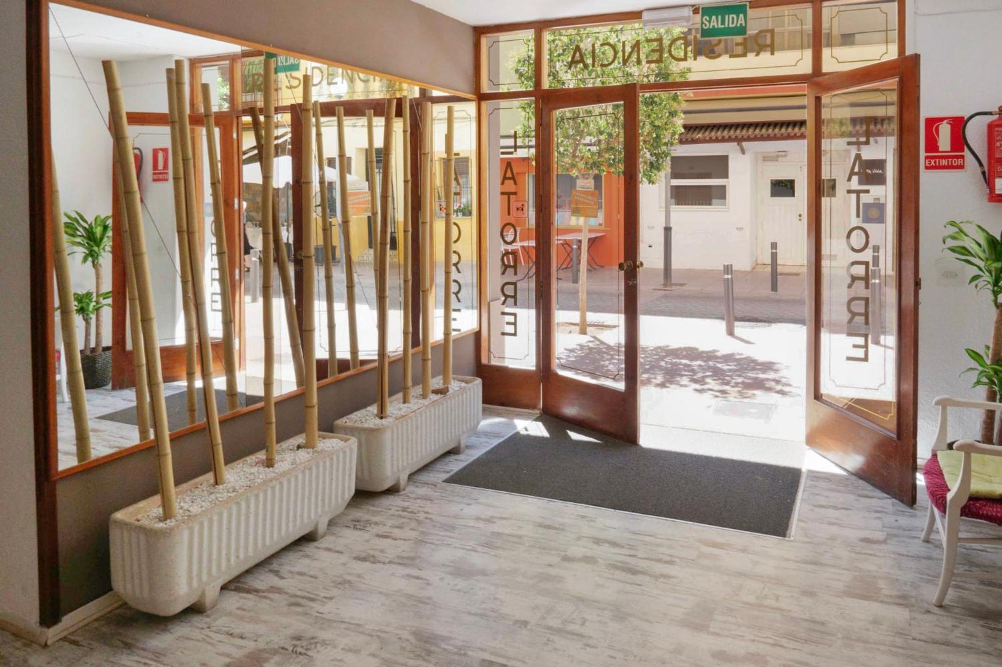 Hostal La Torre Benicassim Exterior photo